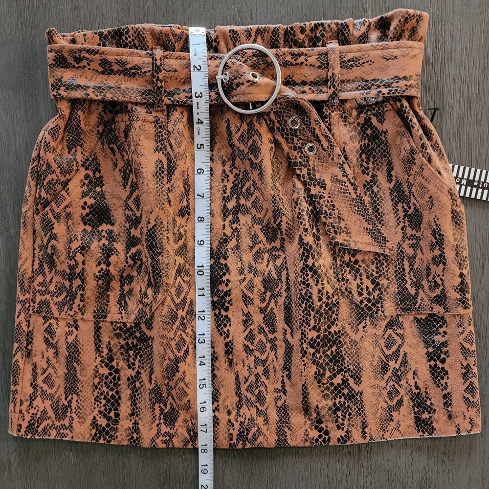 Haute Monde Skirt Faux Leather Snake Print Size Large NWT - Picture 8 of 8